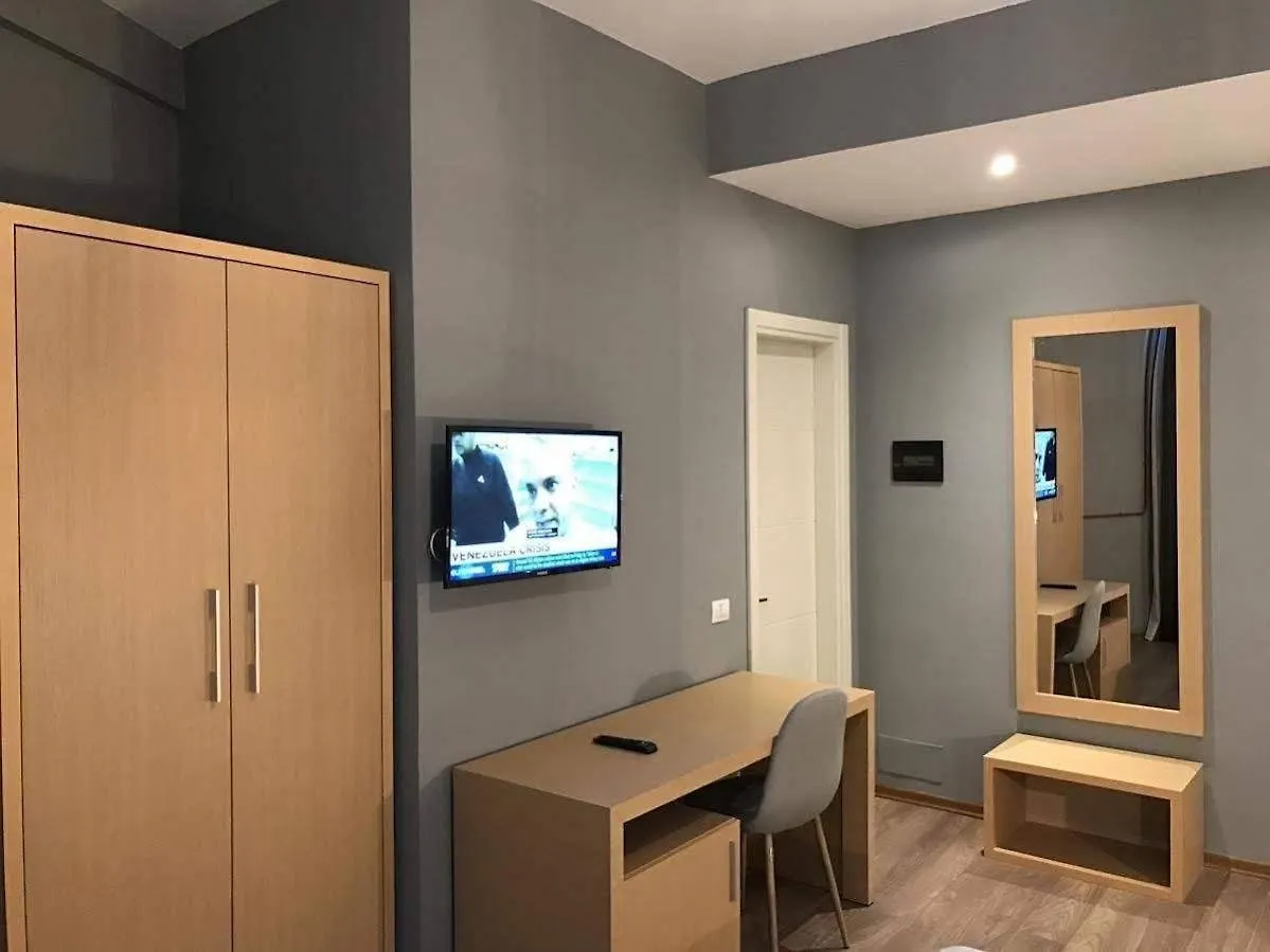 Arc Hotel Tirana Yzberish